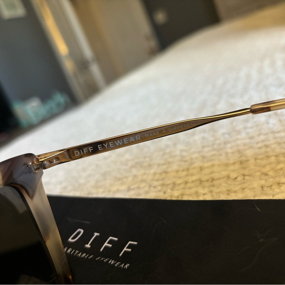 Diff Sunglasses - image 7
